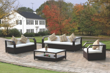 Choosing The Right Material For Outdoor Furniture
